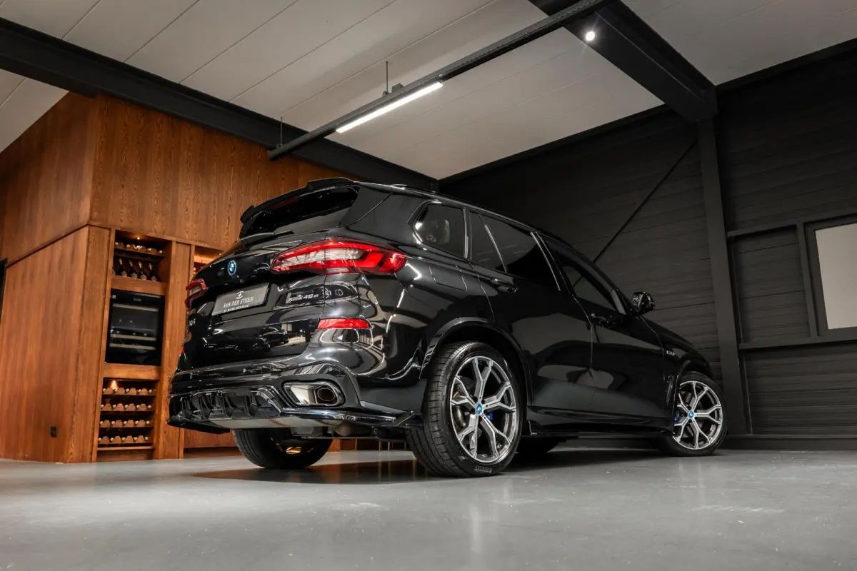 xDrive45e High Executive M Sport | Stoelventilatie | Maxton | HUD | Adapt. Cruise