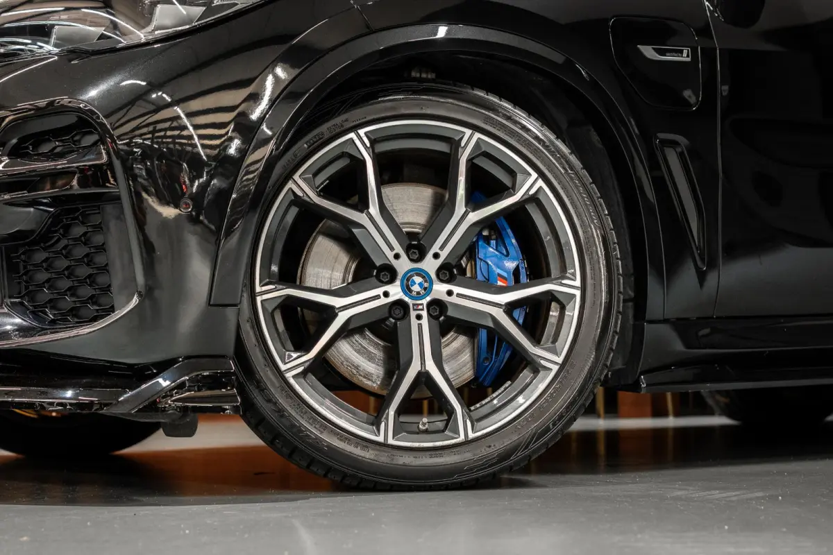 xDrive45e High Executive M Sport | Stoelventilatie | Maxton | HUD | Adapt. Cruise