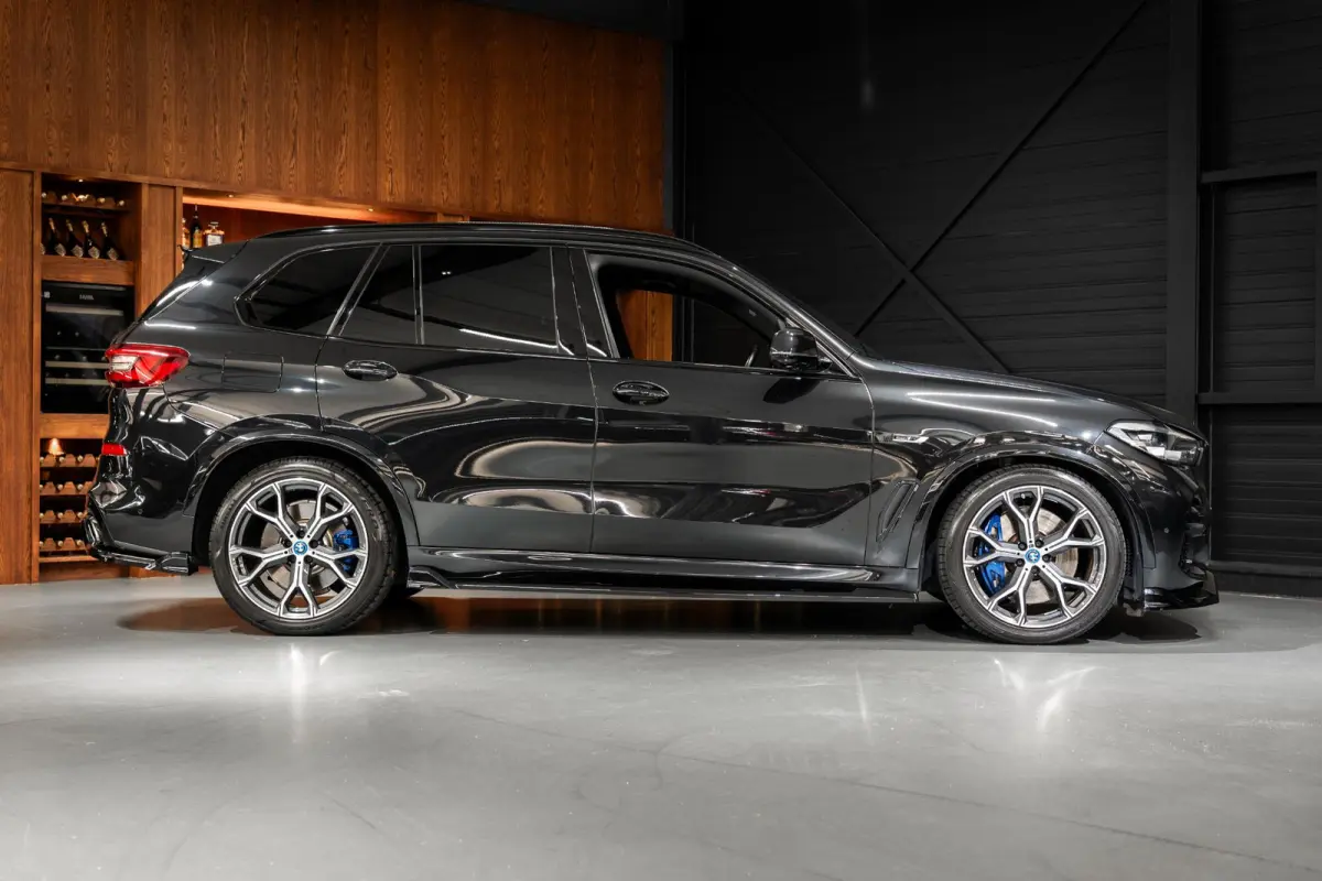 xDrive45e High Executive M Sport | Stoelventilatie | Maxton | HUD | Adapt. Cruise