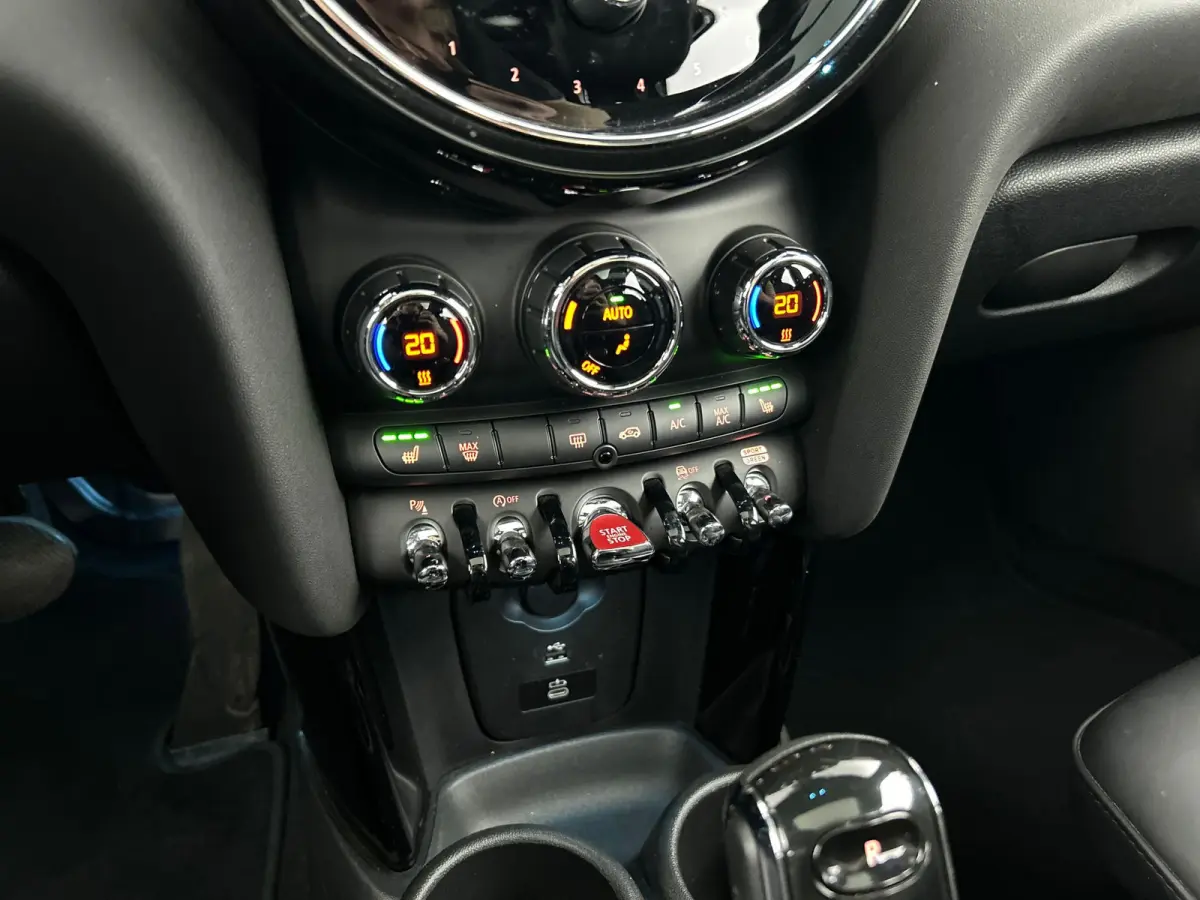 1.5 Cooper Yours Pano-dak/Leder/Camera/Head-Up Display