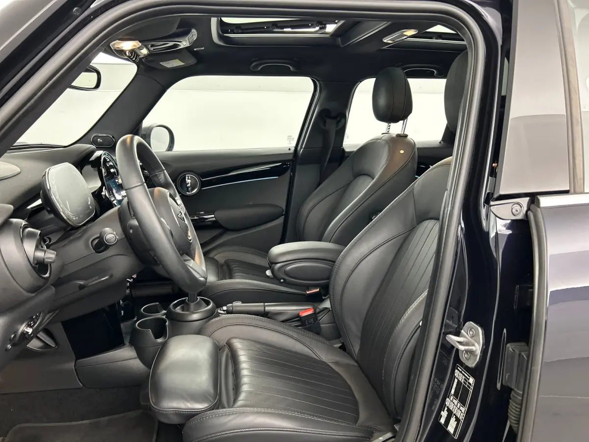 1.5 Cooper Yours Pano-dak/Leder/Camera/Head-Up Display