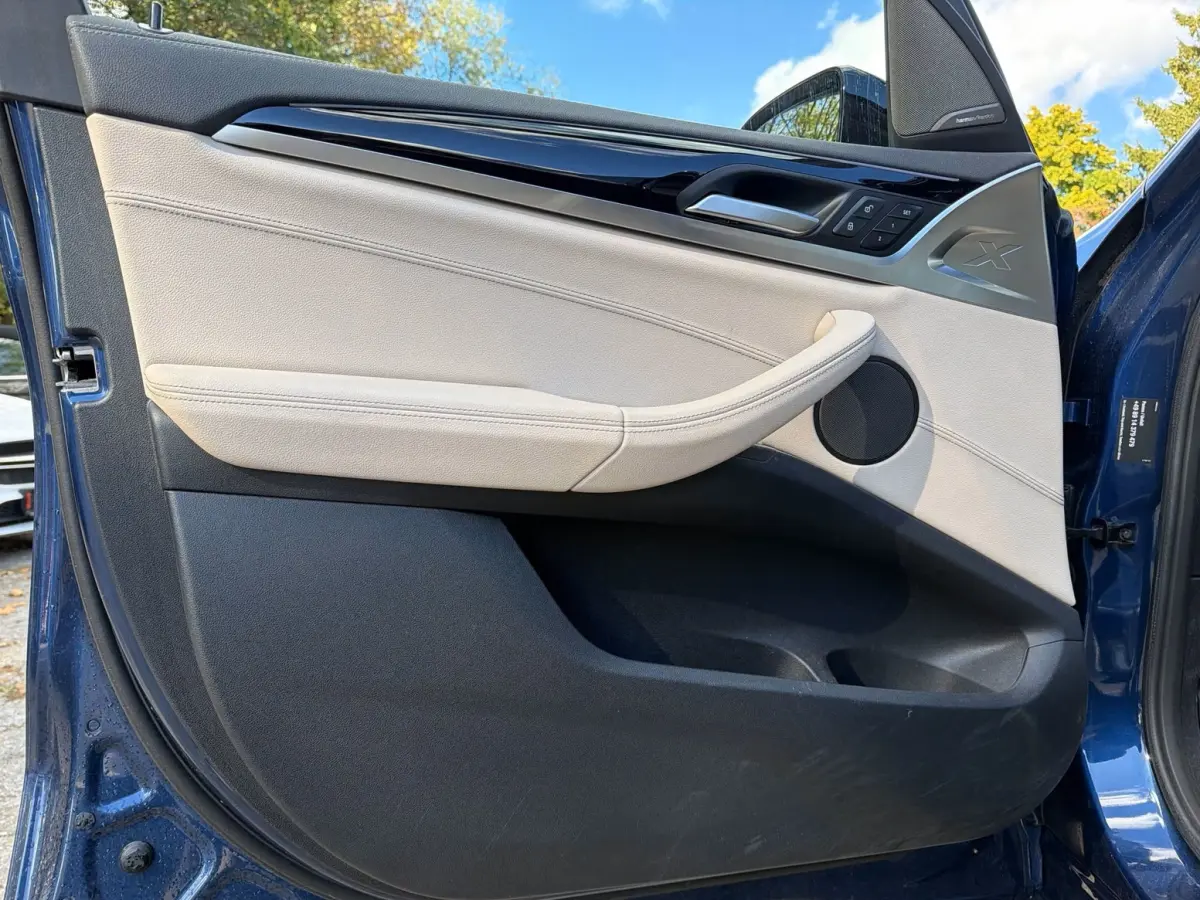 M-SPORT 80 kWh (210kW/286pk) ** LED, IVORY LEDER, PANO, TREKH, ACC, H&K,  20-inch LMV ** 1e EIG - UNFALLFREI ** ** INFORMEER OOK NAAR ONZE AANTREKKELIJKE FINANCIAL-LEASE TARIEVEN **