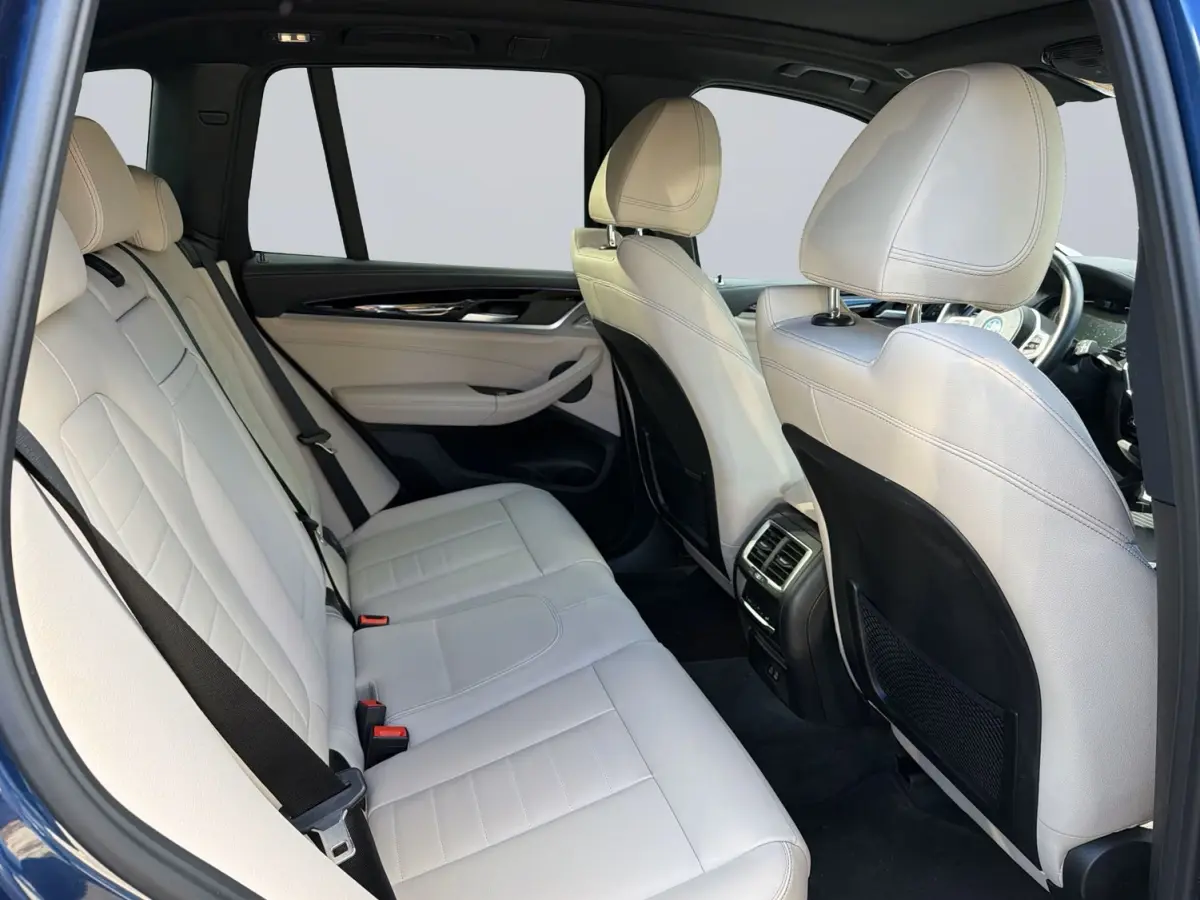 M-SPORT 80 kWh (210kW/286pk) ** LED, IVORY LEDER, PANO, TREKH, ACC, H&K,  20-inch LMV ** 1e EIG - UNFALLFREI ** ** INFORMEER OOK NAAR ONZE AANTREKKELIJKE FINANCIAL-LEASE TARIEVEN **