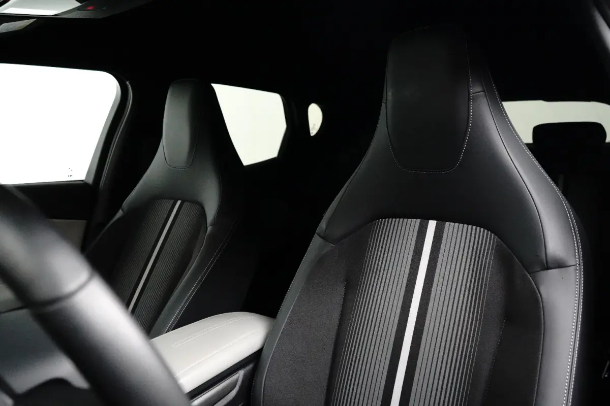 Select Extended Range RWD 77 kWh | Snel Leverbaar! | Trekhaak Wegklapbaar | Comfort Pack 1 |