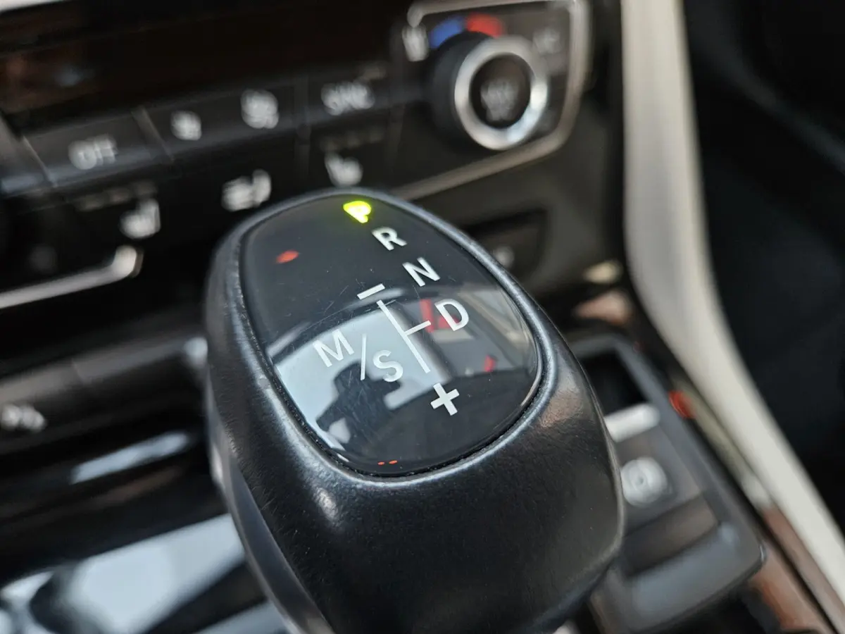 220i Centennial High Executive Trekhaak! Automaat! Leer! Camera! 192PK! NAP! Mooie/Nette Auto!