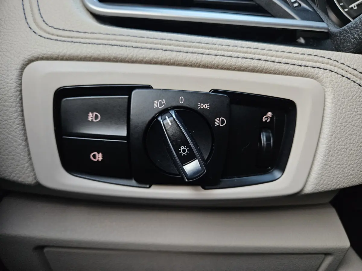 220i Centennial High Executive Trekhaak! Automaat! Leer! Camera! 192PK! NAP! Mooie/Nette Auto!