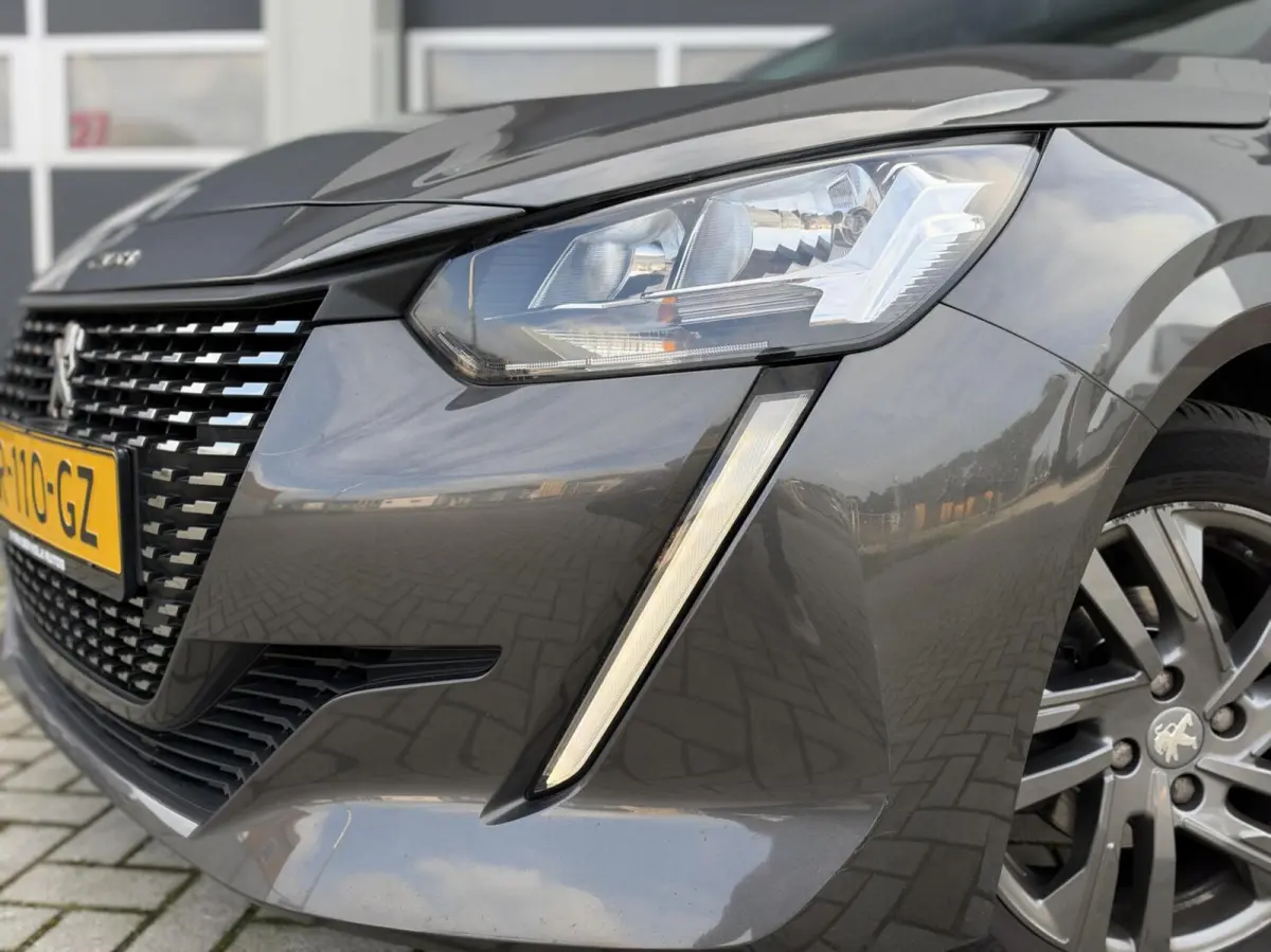 1.2 PureTech Active Pack | Carplay | Navigatie | Cruise | DAB | LED | Sensoren | Lichtmetaal