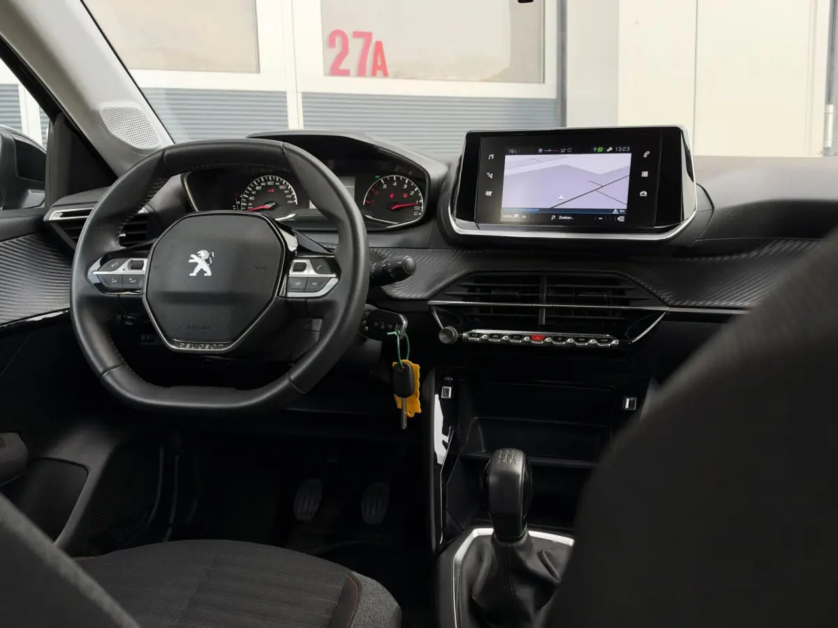 1.2 PureTech Active Pack | Carplay | Navigatie | Cruise | DAB | LED | Sensoren | Lichtmetaal