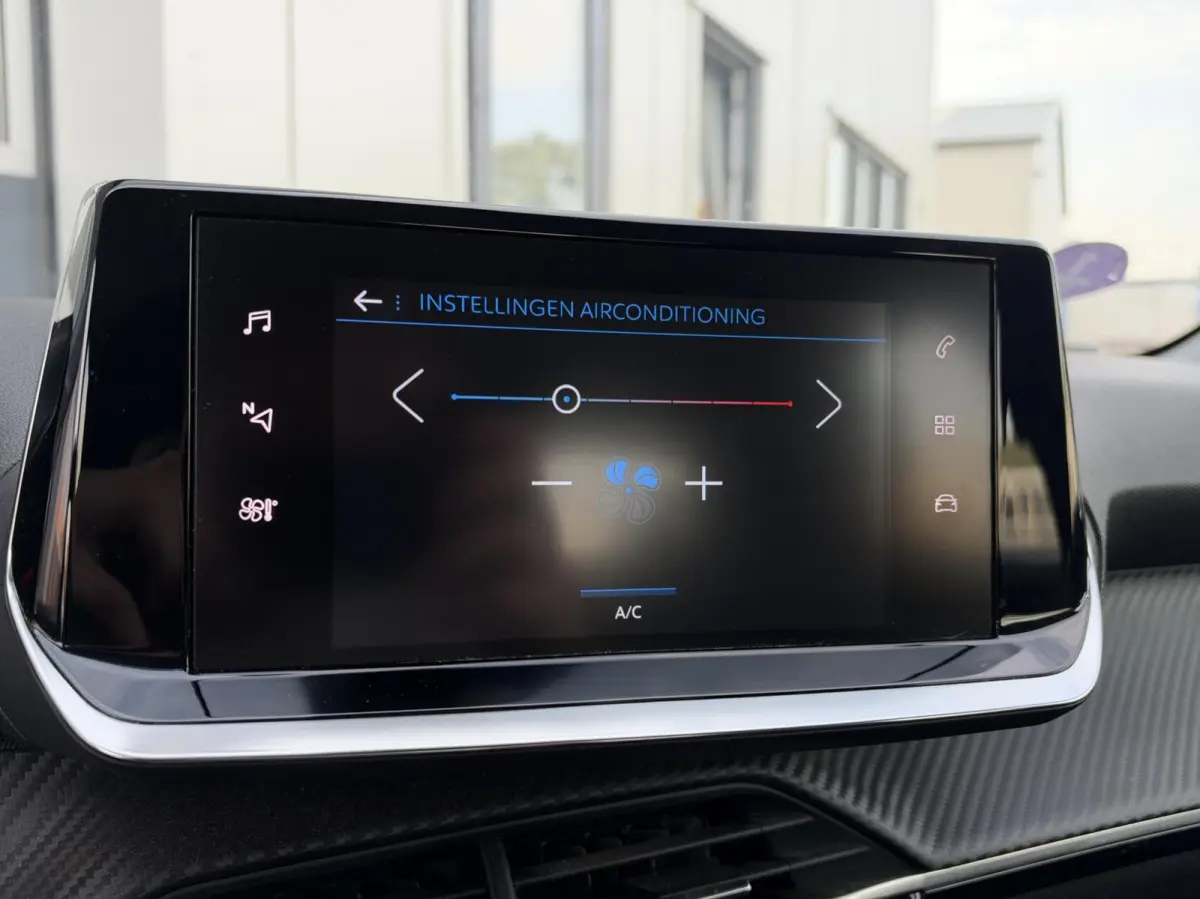 1.2 PureTech Active Pack | Carplay | Navigatie | Cruise | DAB | LED | Sensoren | Lichtmetaal