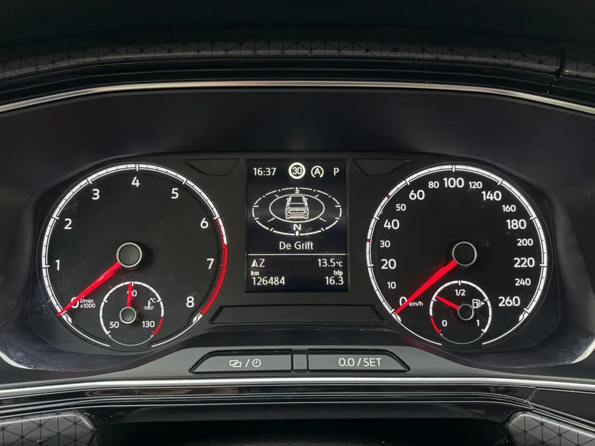 1.5 TSI Style | Carplay | Full led | Navigatie | DAB | Climate | Stoelverwarming | Sensoren | IQ drive