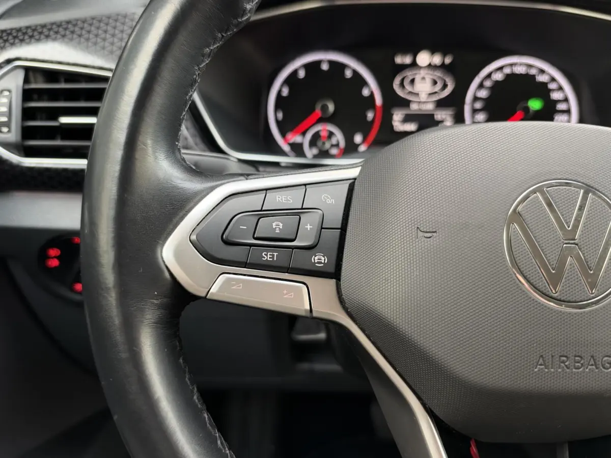 1.5 TSI Style | Carplay | Full led | Navigatie | DAB | Climate | Stoelverwarming | Sensoren | IQ drive