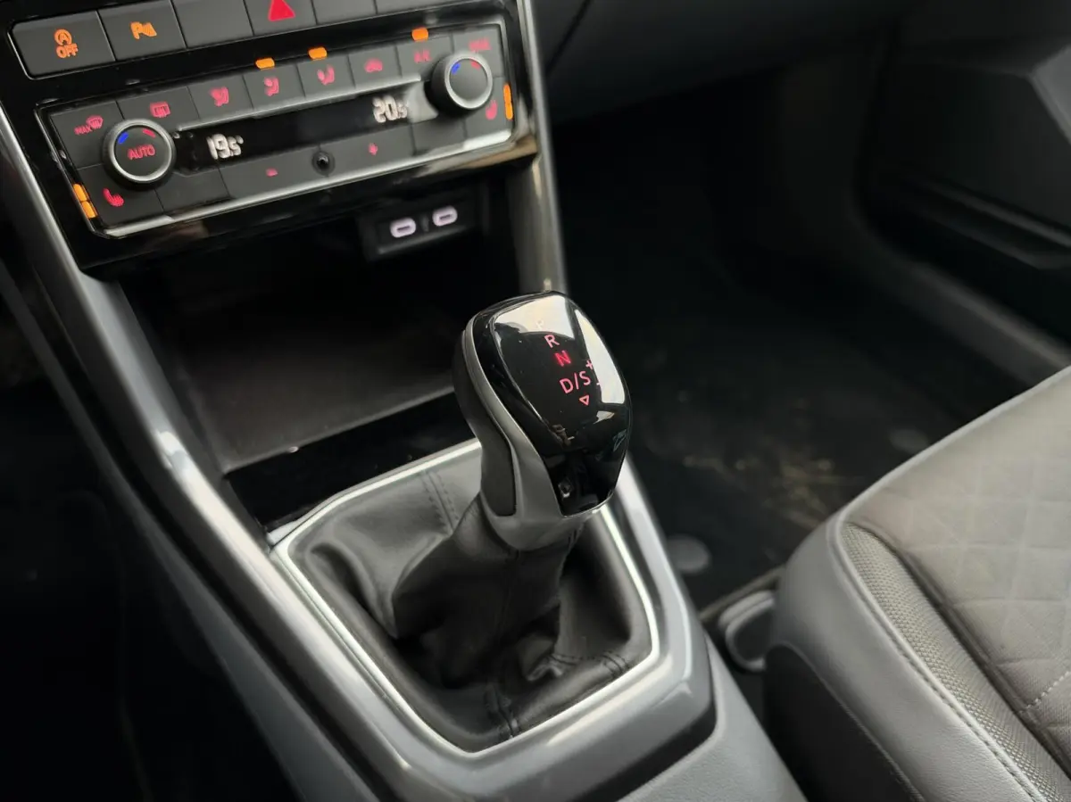 1.5 TSI Style | Carplay | Full led | Navigatie | DAB | Climate | Stoelverwarming | Sensoren | IQ drive