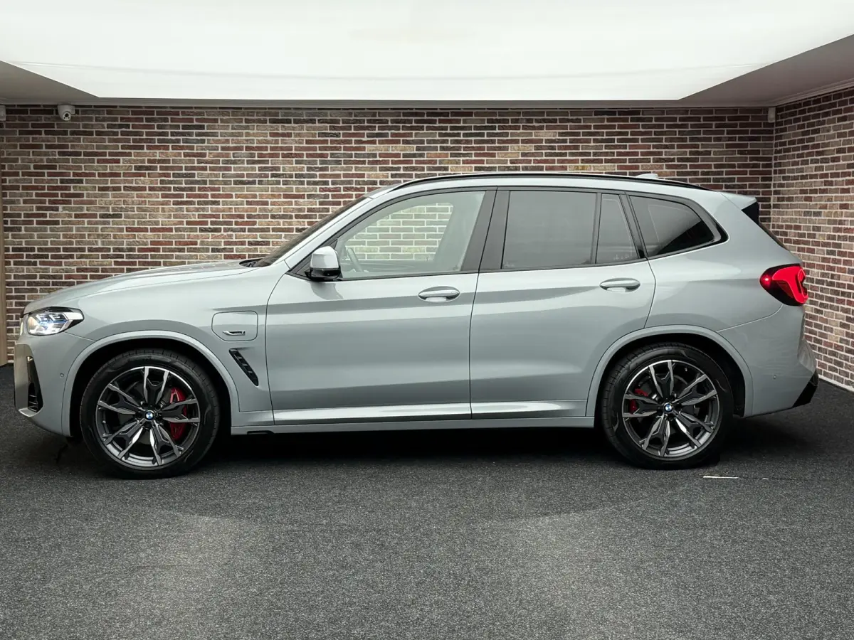 xDrive30e High Executive