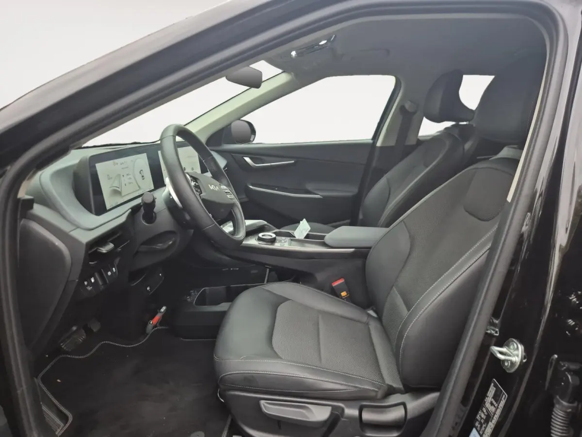 Light Edition 58 kWh | Airco | Navi | Camera | Cruise Control | Stoelverwarming | Stuurverwarming | SOH 100% |