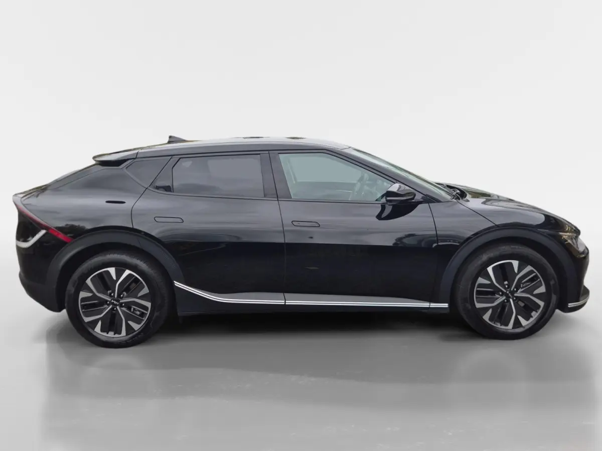 Light Edition 58 kWh | Airco | Navi | Camera | Cruise Control | Stoelverwarming | Stuurverwarming | SOH 100% |