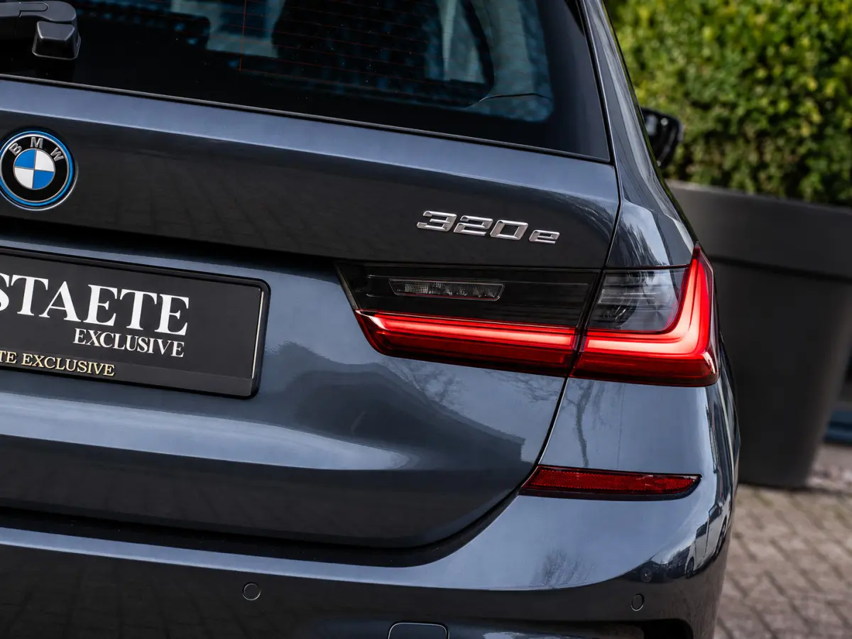320e High Executive|PANO|M-PAKKET|18''