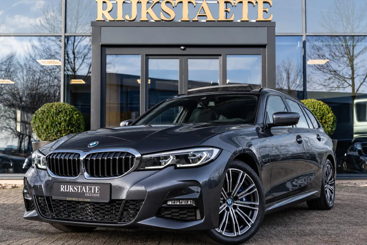 320e High Executive|PANO|M-PAKKET|18''
