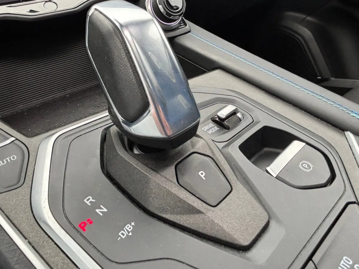 1.5 PHEV Plug in Hybrid - Volaton Blue - BLIS/Panorama/Trekhaak - 69dkm