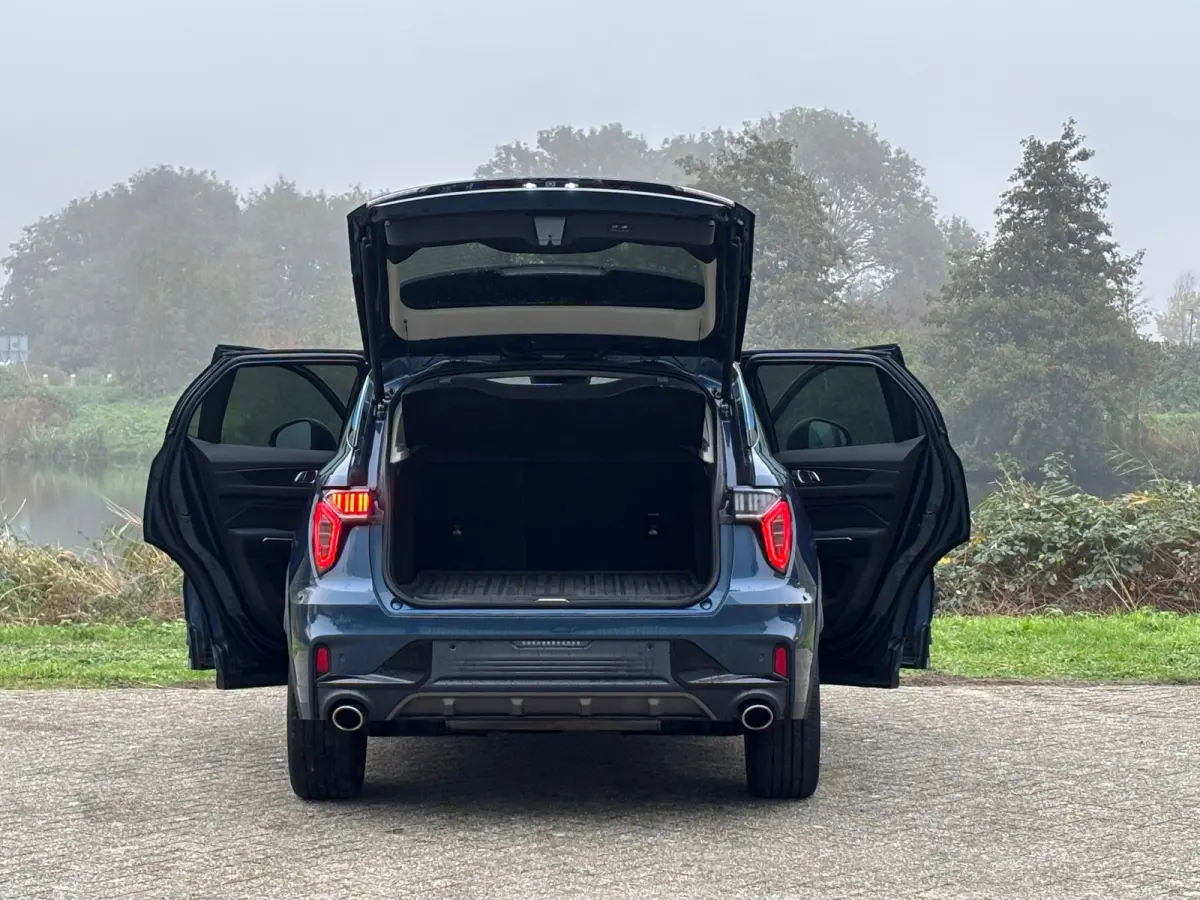 1.5 PHEV Plug in Hybrid - Volaton Blue - BLIS/Panorama/Trekhaak - 69dkm