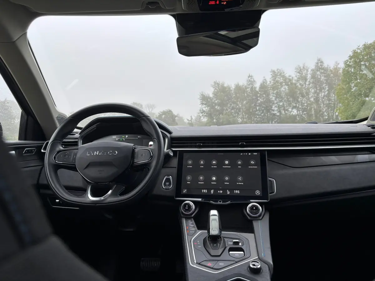 1.5 PHEV Plug in Hybrid - Volaton Blue - BLIS/Panorama/Trekhaak - 69dkm