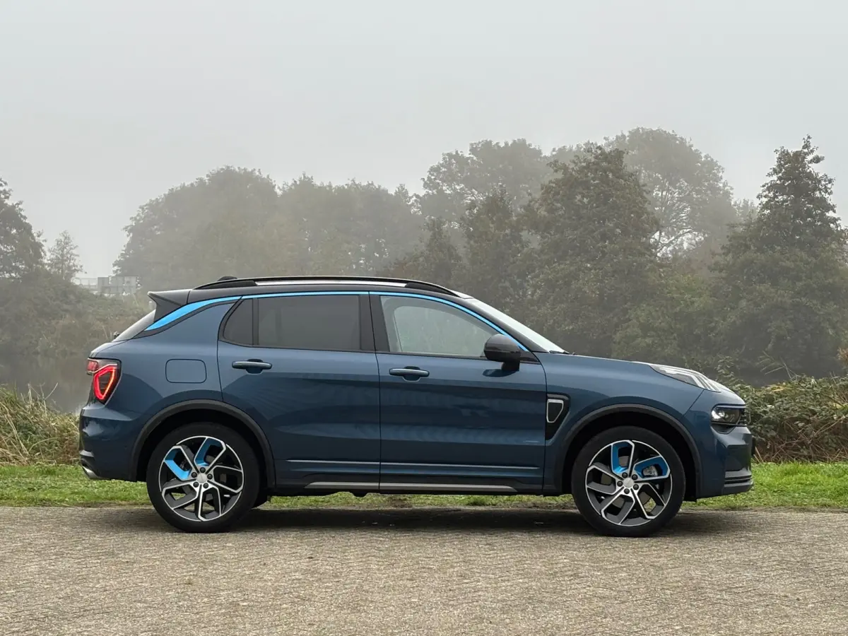 1.5 PHEV Plug in Hybrid - Volaton Blue - BLIS/Panorama/Trekhaak - 69dkm