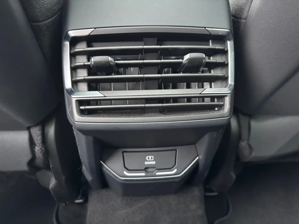 1.5 PHEV Plug in Hybrid - Volaton Blue - BLIS/Panorama/Trekhaak - 69dkm