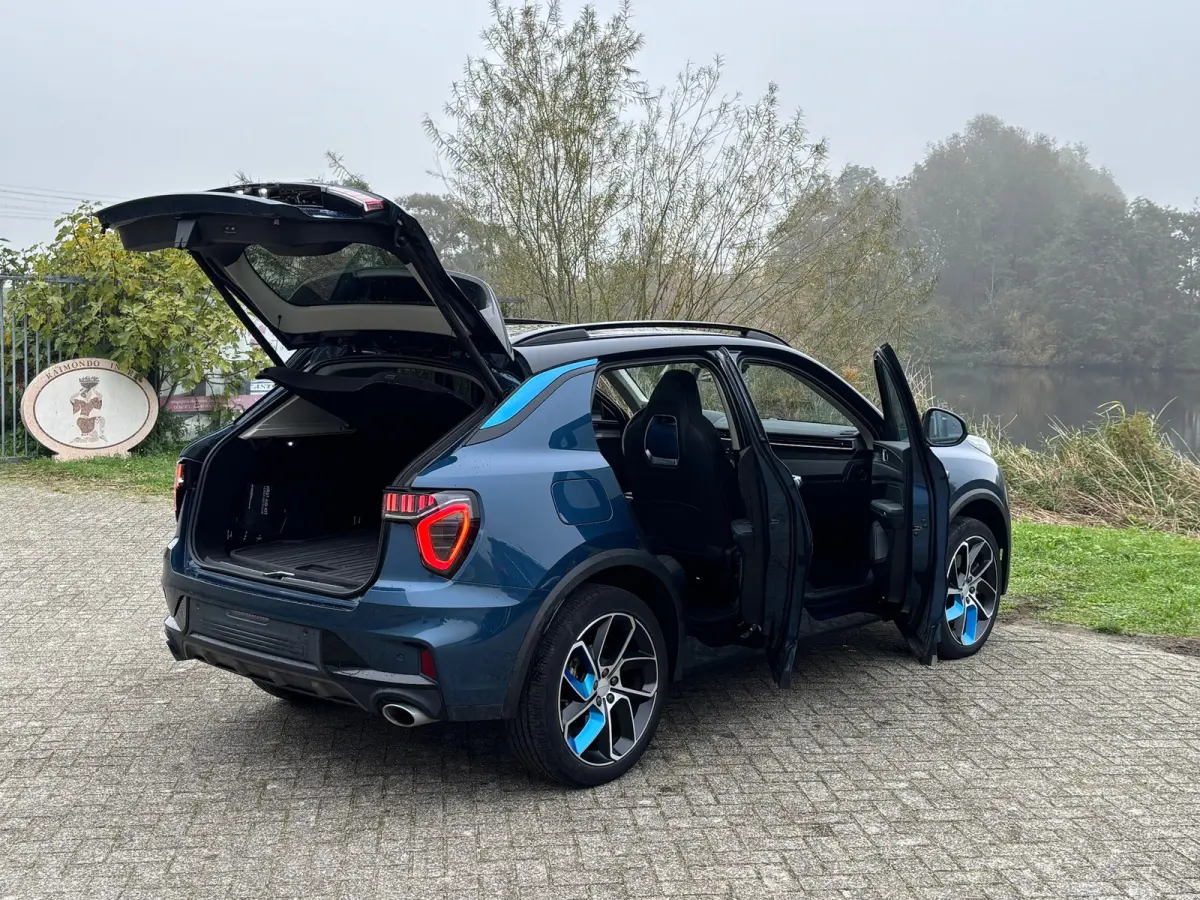1.5 PHEV Plug in Hybrid - Volaton Blue - BLIS/Panorama/Trekhaak - 69dkm