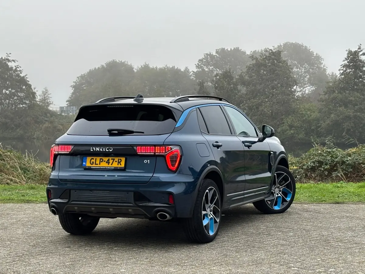 1.5 PHEV Plug in Hybrid - Volaton Blue - BLIS/Panorama/Trekhaak - 69dkm