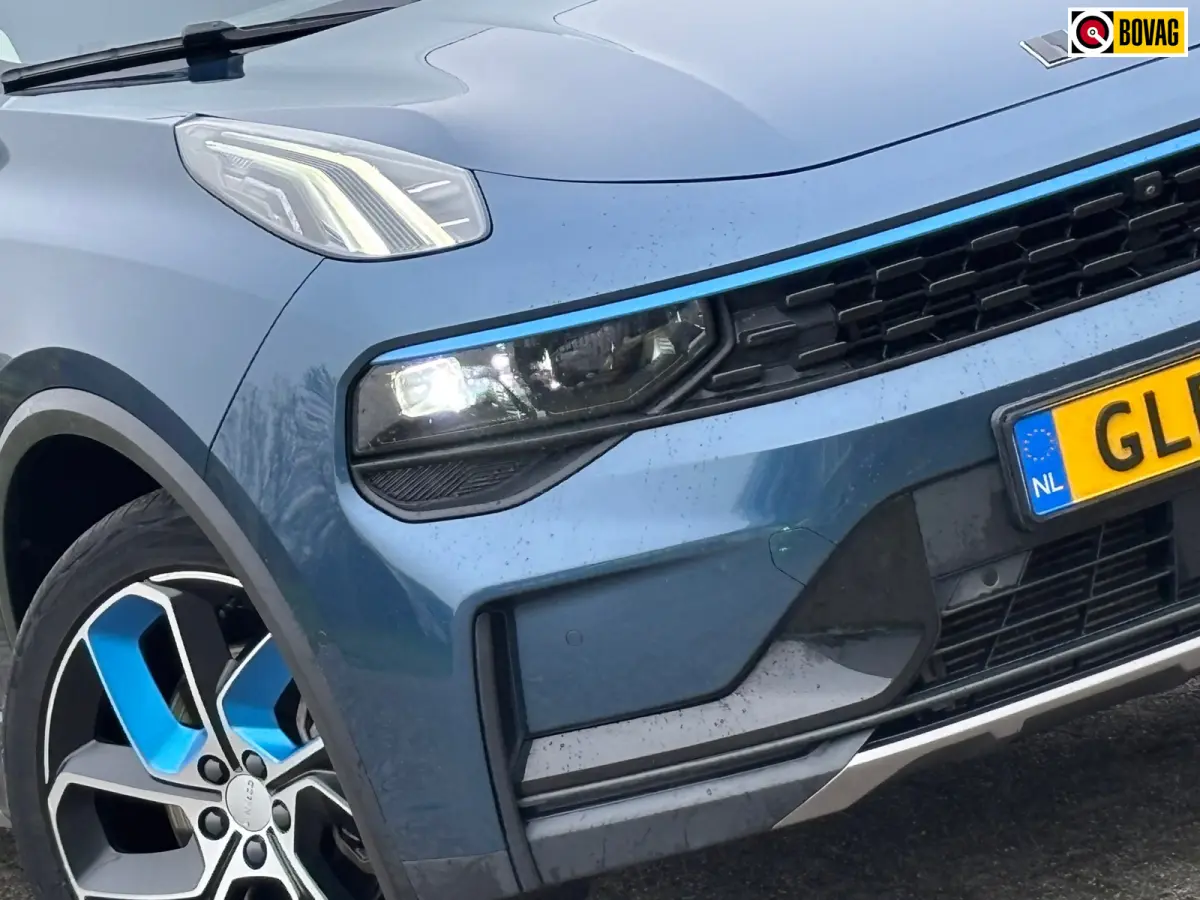 1.5 PHEV Plug in Hybrid - Volaton Blue - BLIS/Panorama/Trekhaak - 69dkm
