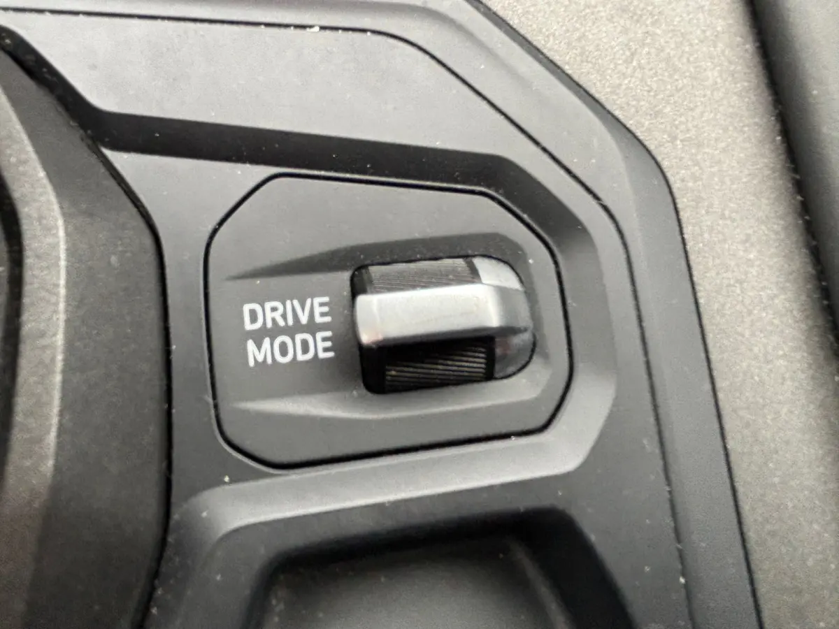 1.5 PHEV Plug in Hybrid - Volaton Blue - BLIS/Panorama/Trekhaak - 69dkm