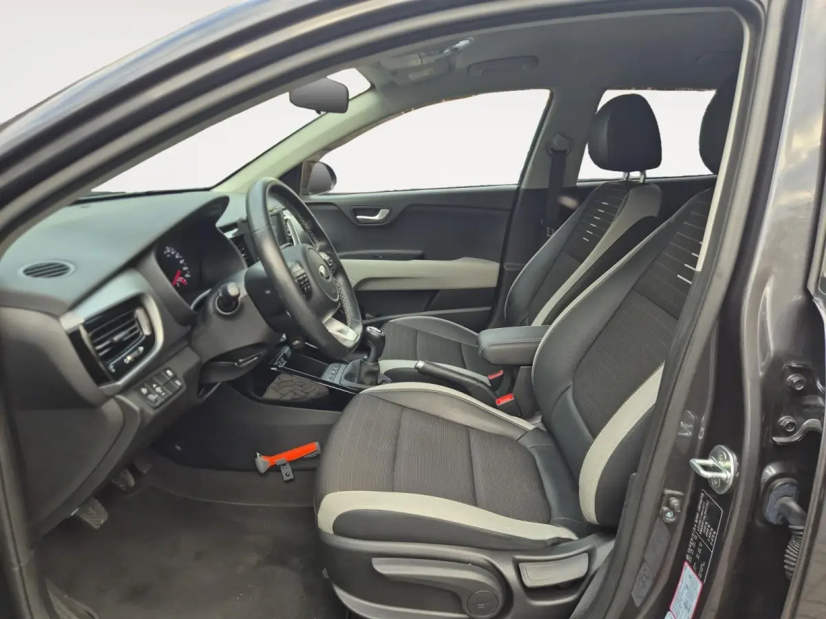 1.0 T-GDi Sports Edition | Airco | Navi | Camera | LM Velgen | Privacy Glass | Cruise Control |