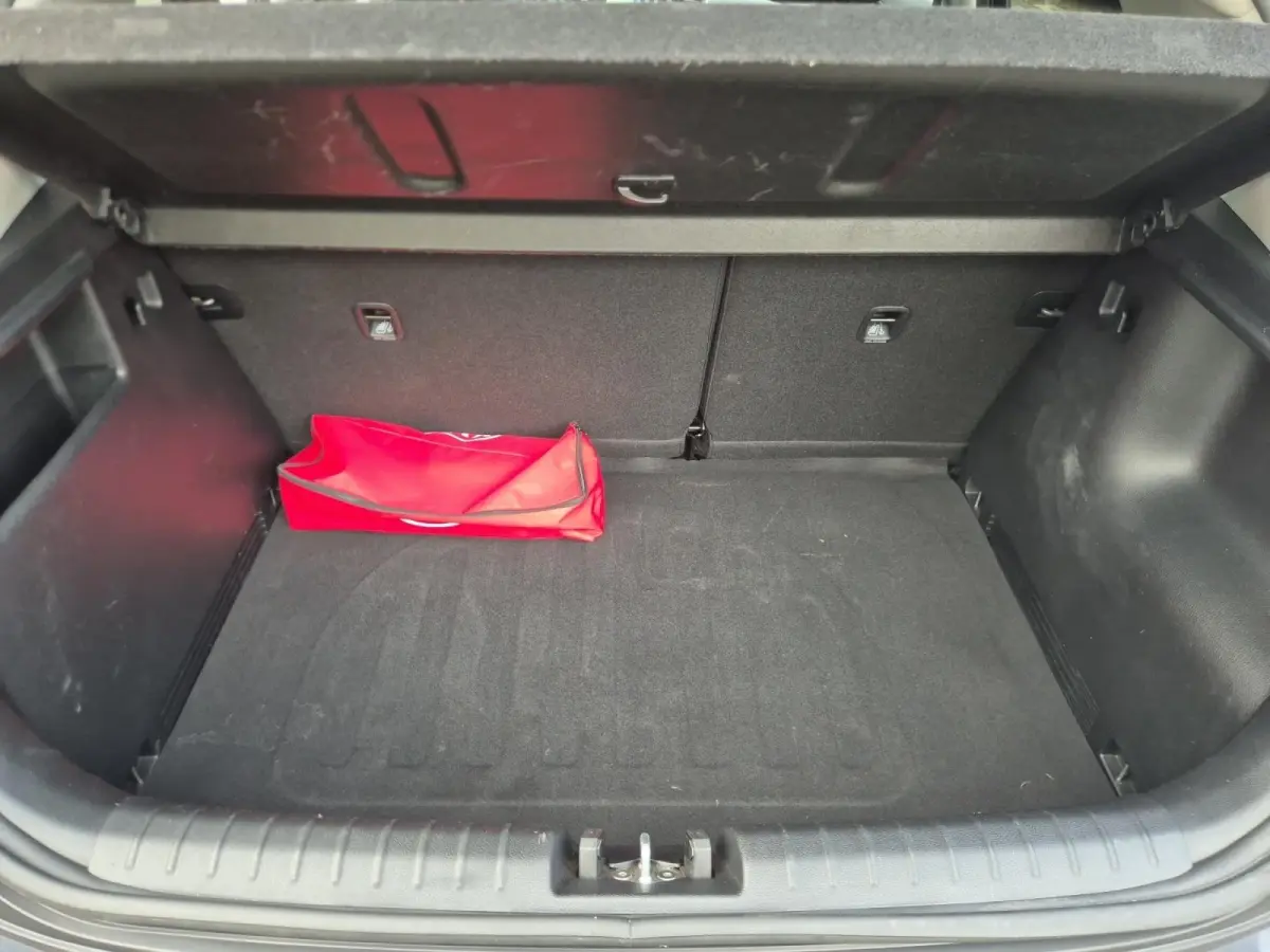 1.0 T-GDi Sports Edition | Airco | Navi | Camera | LM Velgen | Privacy Glass | Cruise Control |