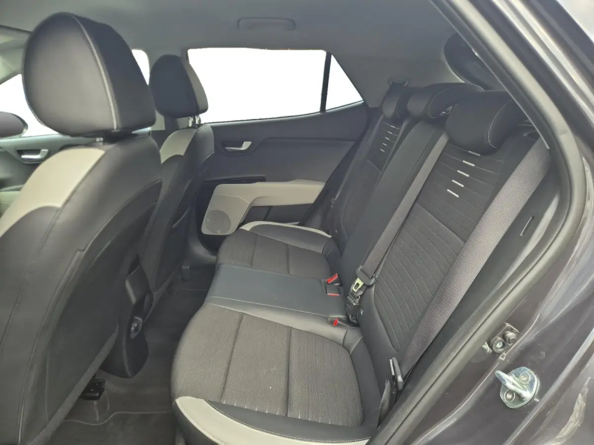 1.0 T-GDi Sports Edition | Airco | Navi | Camera | LM Velgen | Privacy Glass | Cruise Control |