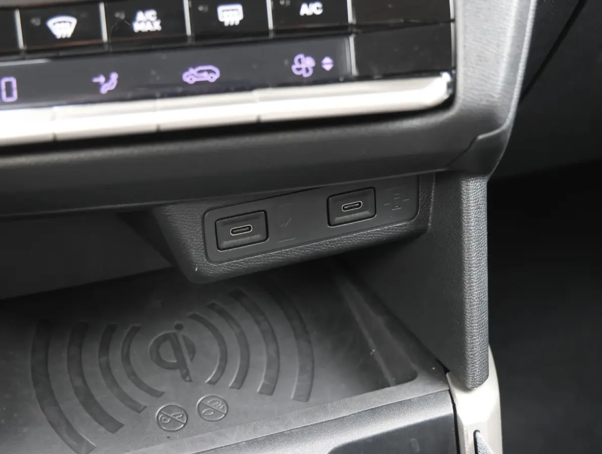 GS 44 kWh Demo Deal! | Winter Pack | Navigatie | Camera | Sensoren | 8 jaar garantie!