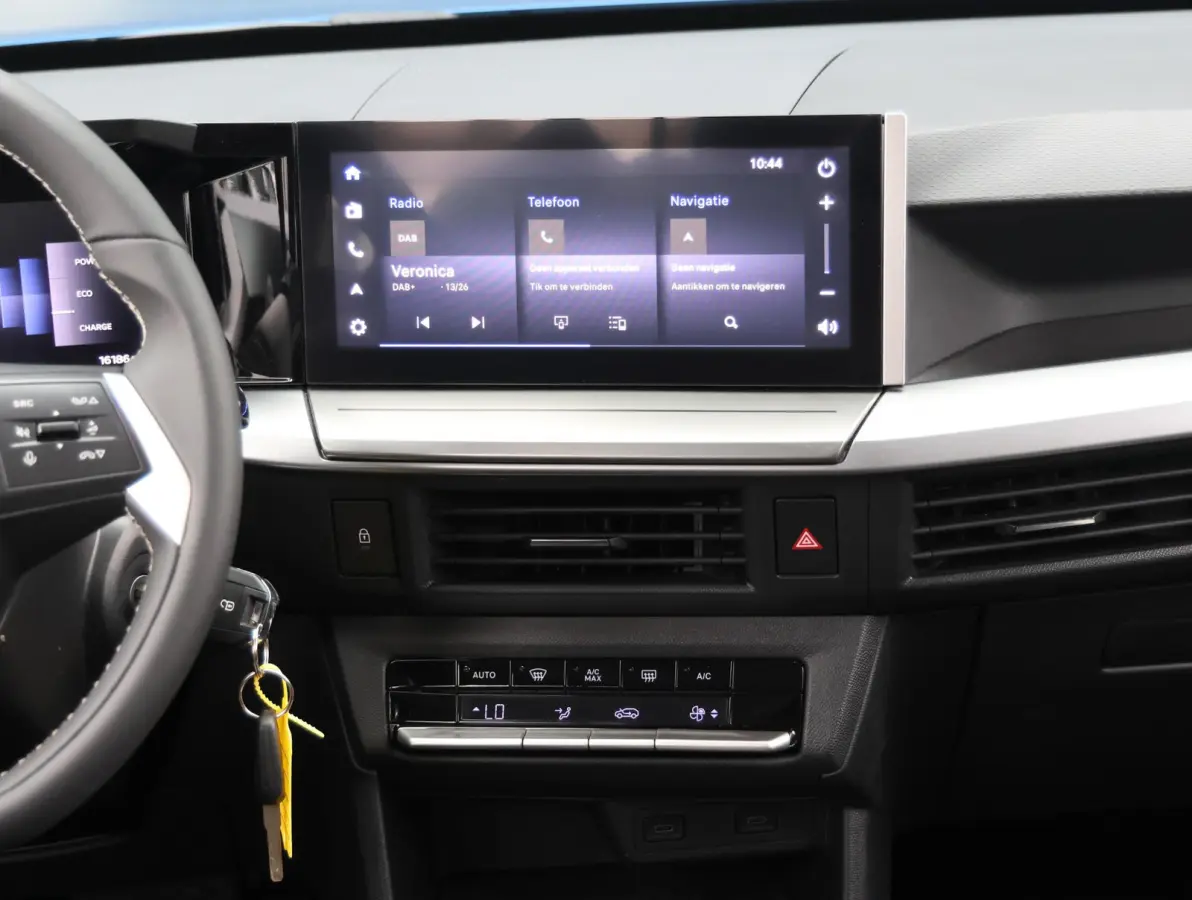 GS 44 kWh Demo Deal! | Winter Pack | Navigatie | Camera | Sensoren | 8 jaar garantie!