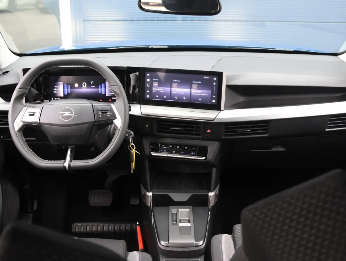 GS 44 kWh Demo Deal! | Winter Pack | Navigatie | Camera | Sensoren | 8 jaar garantie!
