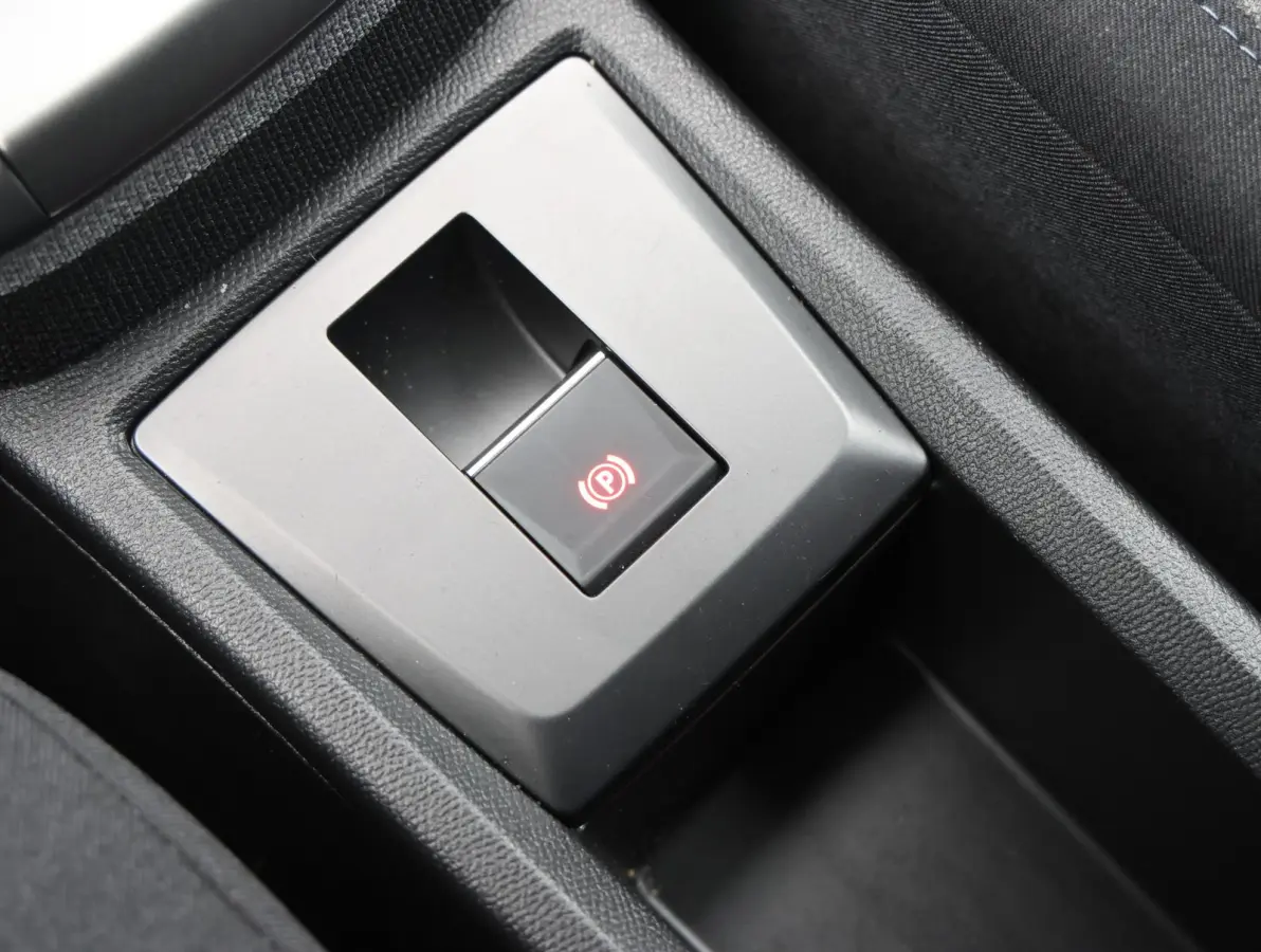 GS 44 kWh Demo Deal! | Winter Pack | Navigatie | Camera | Sensoren | 8 jaar garantie!