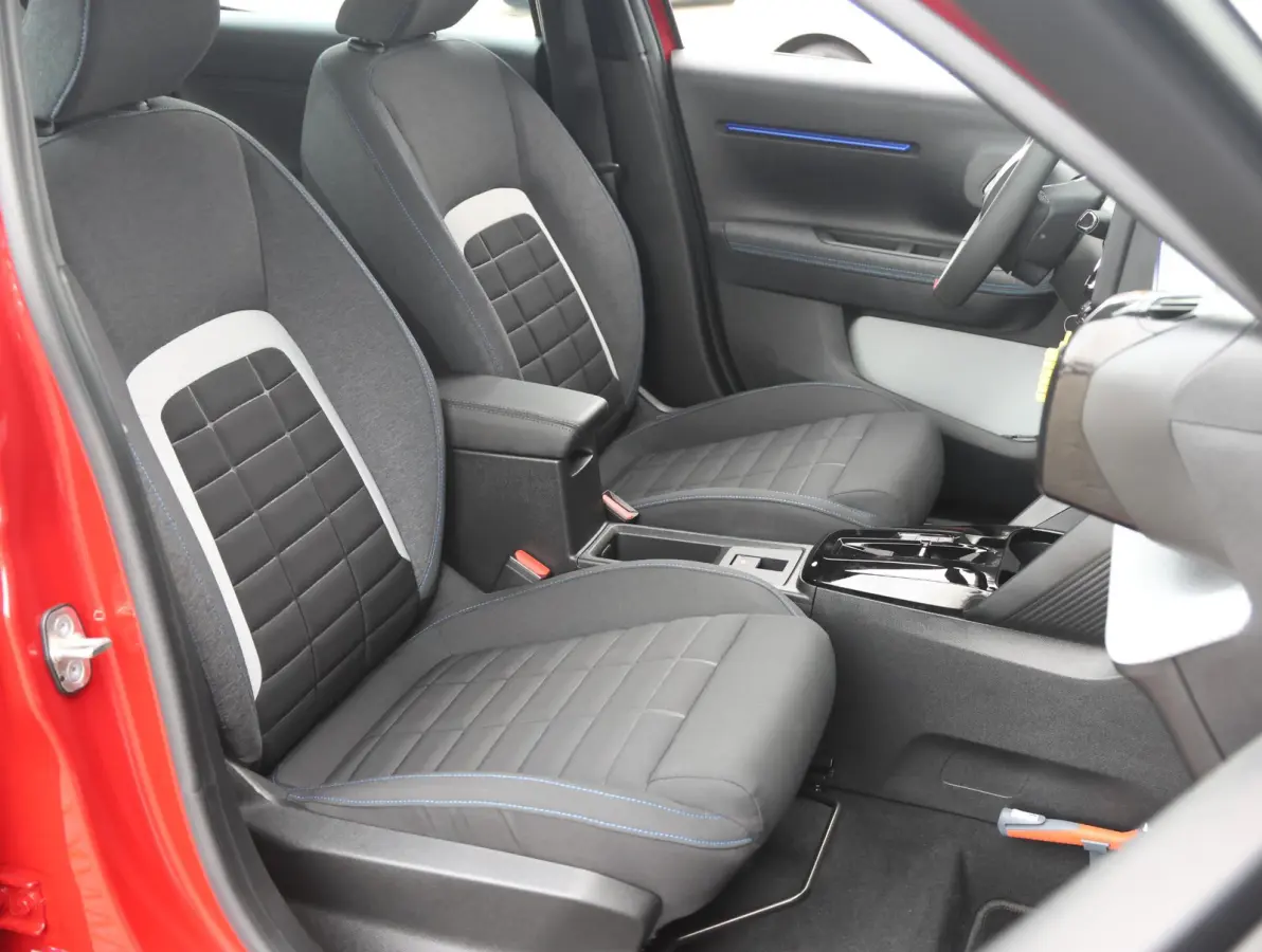 Business 113pk Comfort Range 44 kWh 8 jaar garantie! | ACCU 100% | Navigatie | LED | Apple Carplay & Android Auto