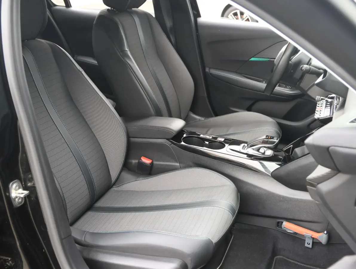 EV Allure Pack 50 kWh 1e eigenaar | LED | Navigatie | 3-FASE | Apple Carplay & Android Auto