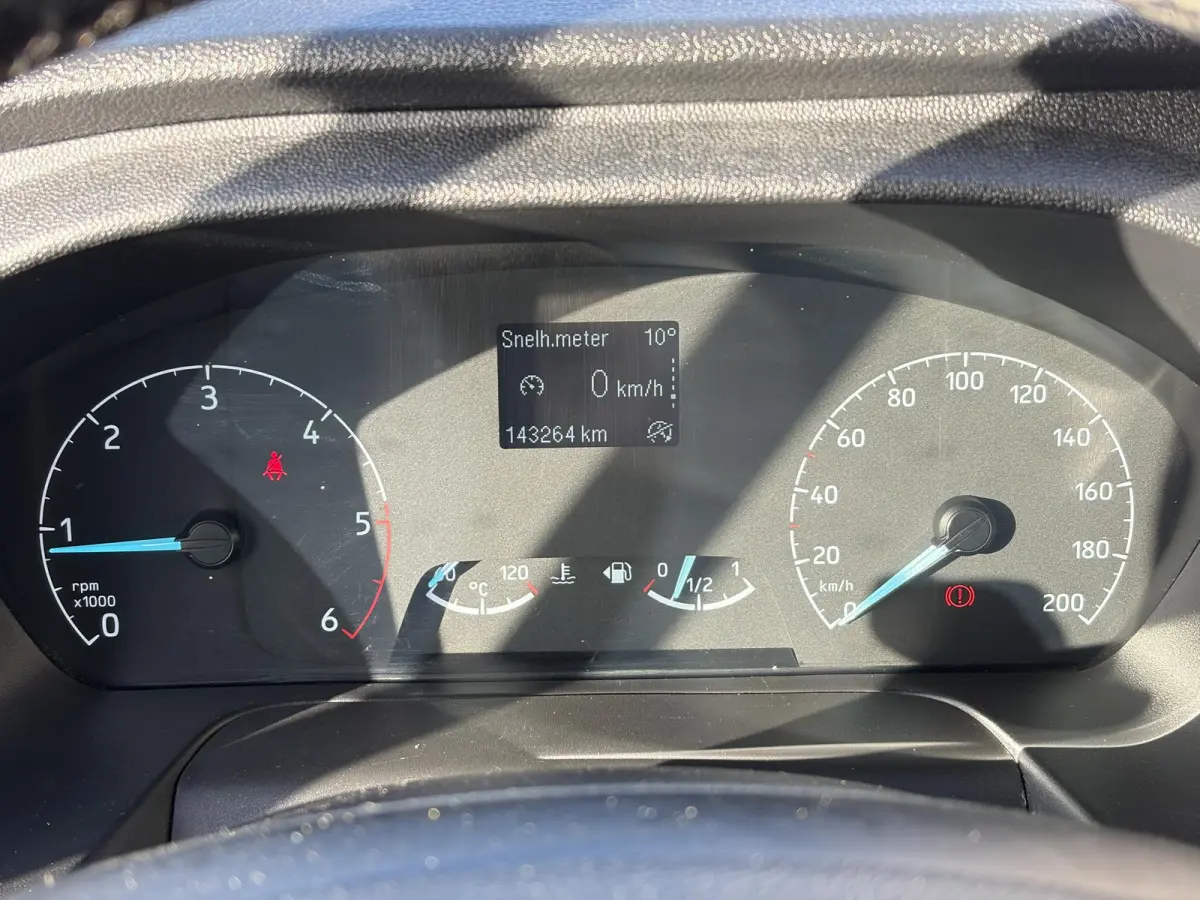 320 2.0 TDCI L2H1*OMVORMER*HAAK*A/C*CRUISE*PDC*TEL
