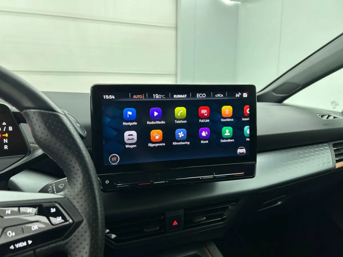 Business 62 kWh Airco Climate control Navigatie Carplay Adaptive Cruise Control Ambient Light Parkeersensoren Camera