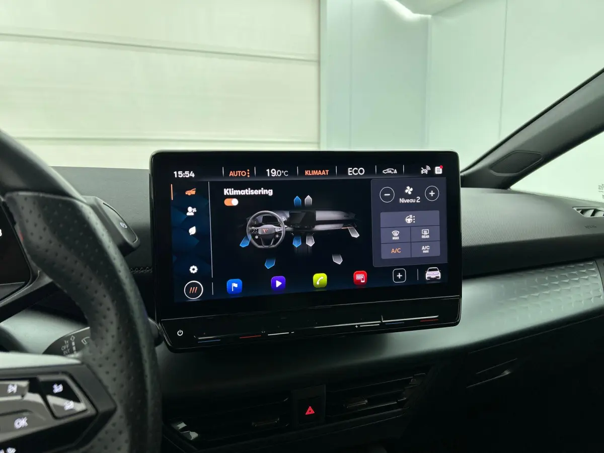 Business 62 kWh Airco Climate control Navigatie Carplay Adaptive Cruise Control Ambient Light Parkeersensoren Camera
