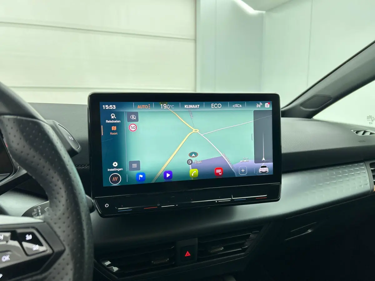 Business 62 kWh Airco Climate control Navigatie Carplay Adaptive Cruise Control Ambient Light Parkeersensoren Camera