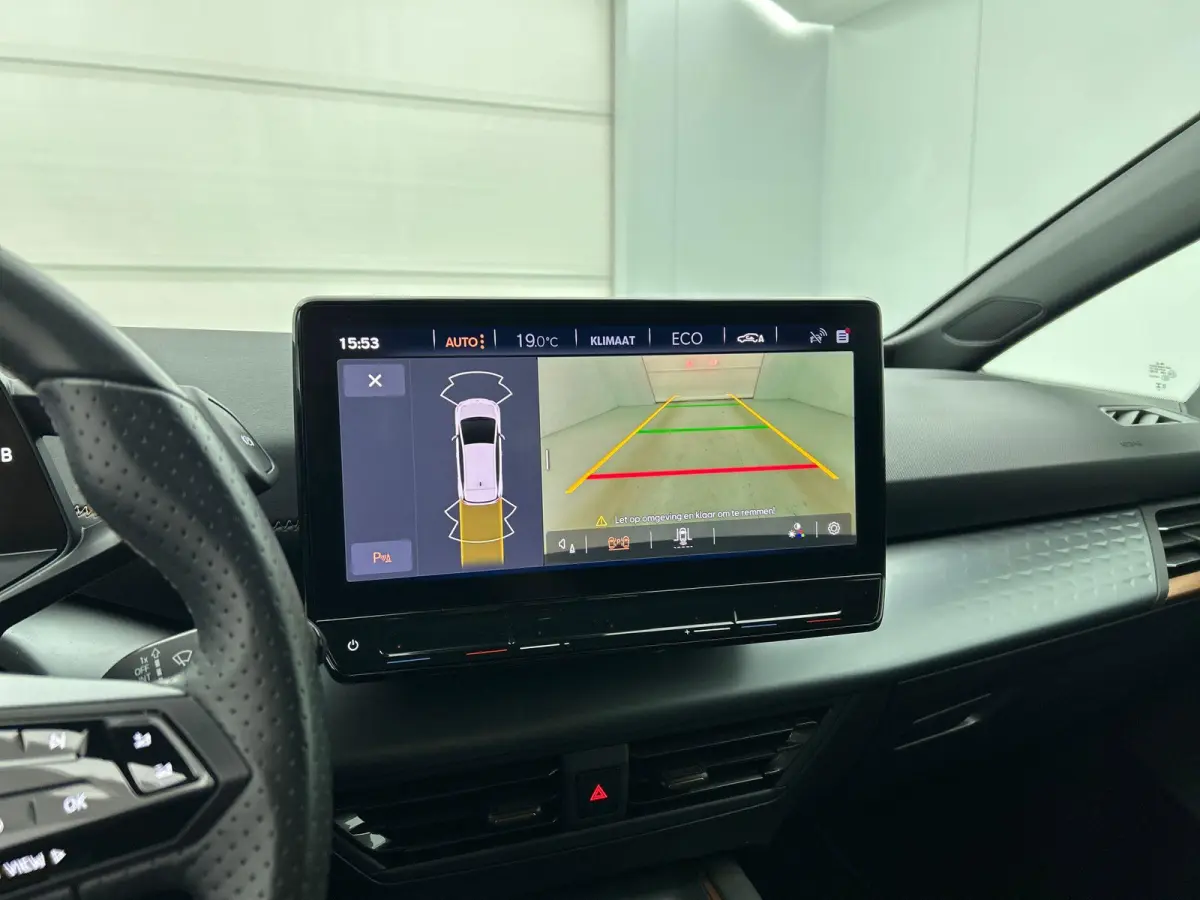 Business 62 kWh Airco Climate control Navigatie Carplay Adaptive Cruise Control Ambient Light Parkeersensoren Camera