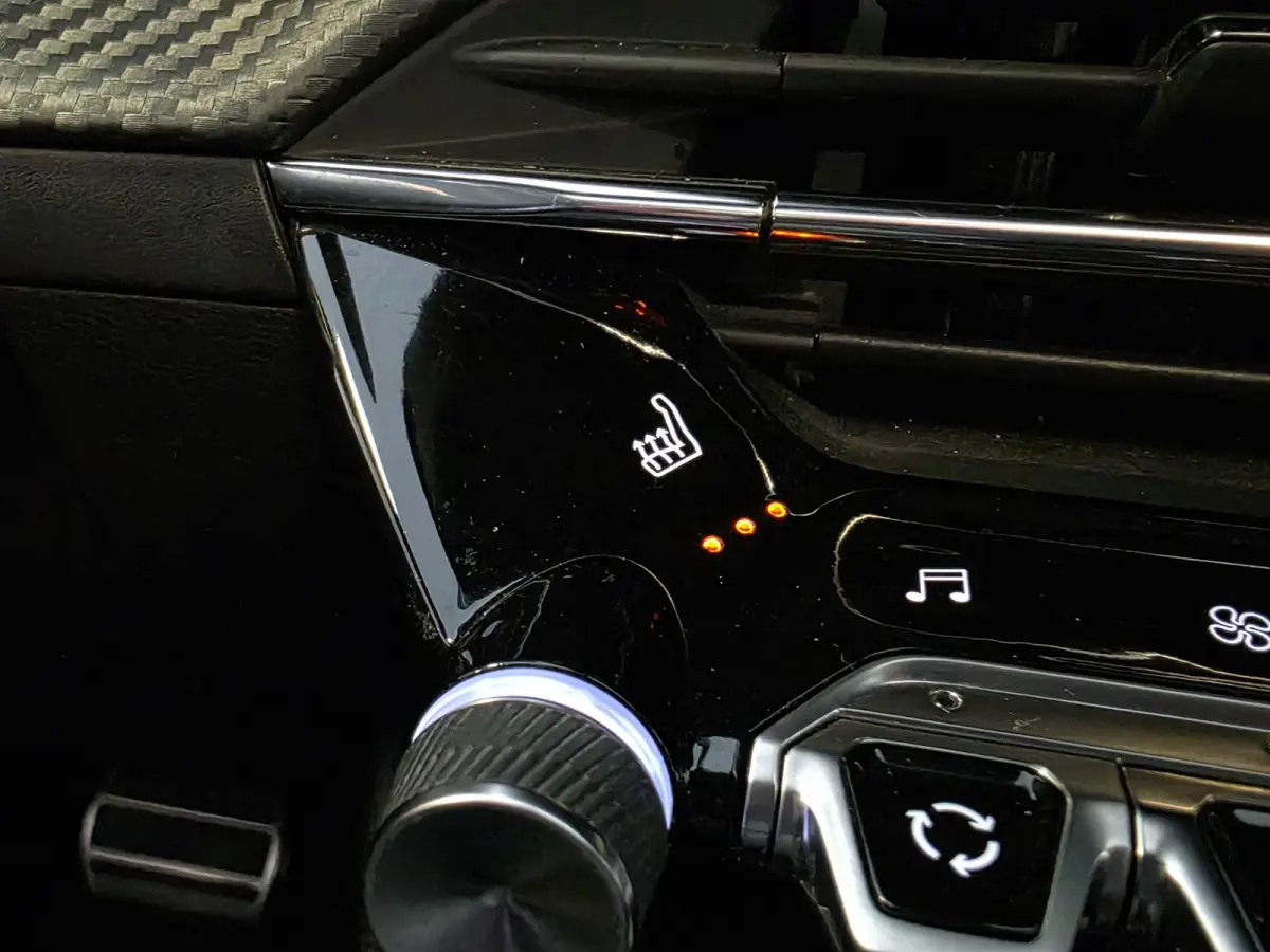 1.2 PureTech GT-Line | NL-Auto | Trekhaak | Schuif/kanteldak | Apple Carplay & Android Auto