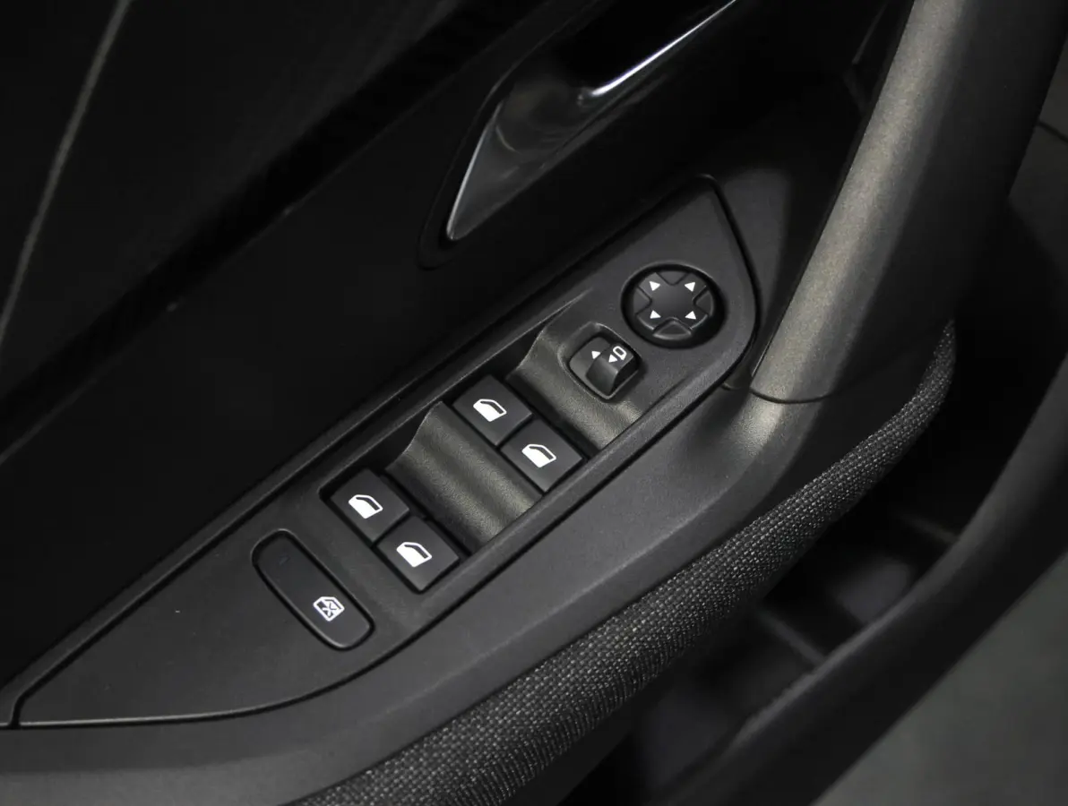1.2 100PK Style | 1ste Eigenaar | AppleCarPlay/AndroidAuto | Climate Control | Cruise Control | LED | Parkeersensoren | Isofix | DAB Radio |