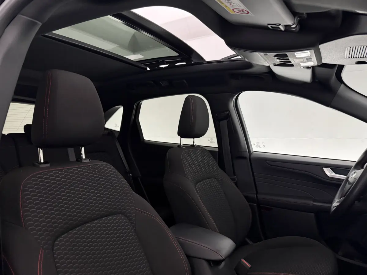 2.5 PHEV ST-Line | Pano | Virtual | HUD | Sfeer | Carplay | Camera | NAP