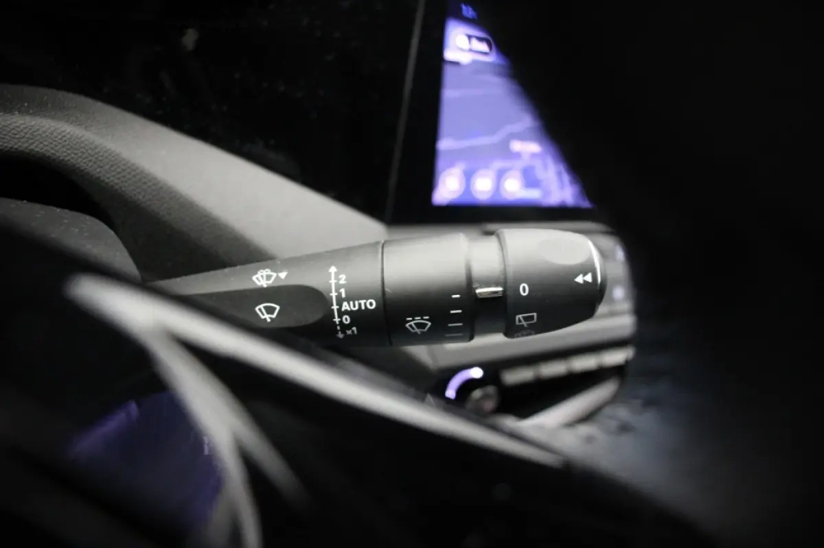 1.2 PureTech Active Pack Business - Digitaal Cockpit, Carplay, Cruise, Trekhaak