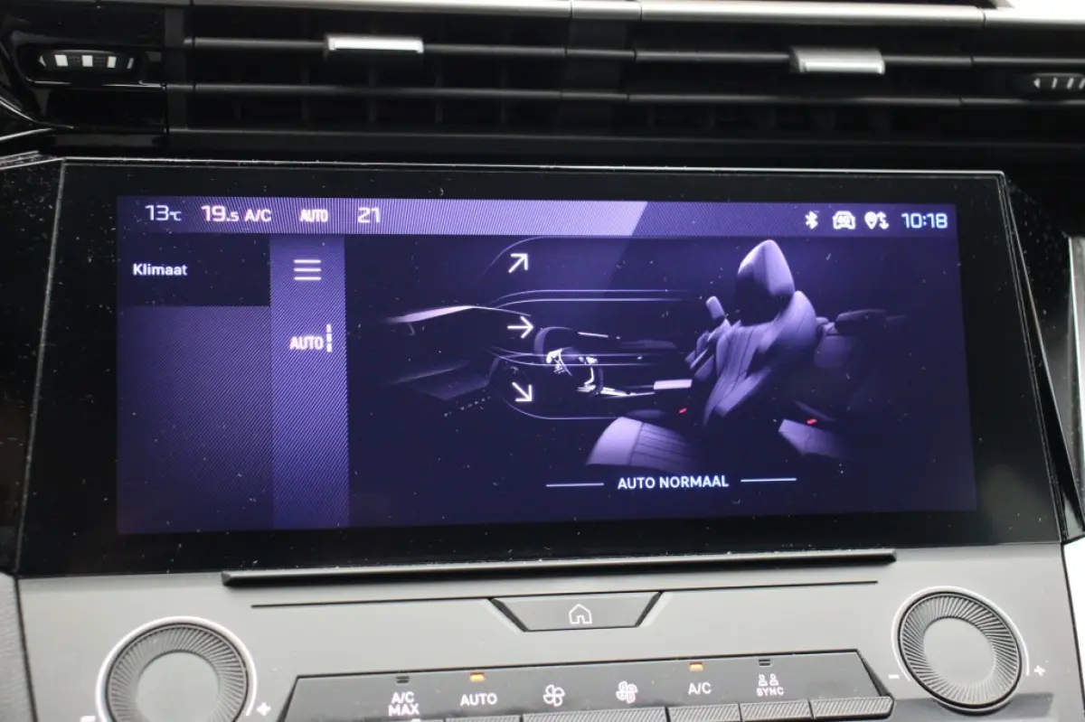 1.2 PureTech Active Pack Business - Digitaal Cockpit, Carplay, Cruise, Trekhaak