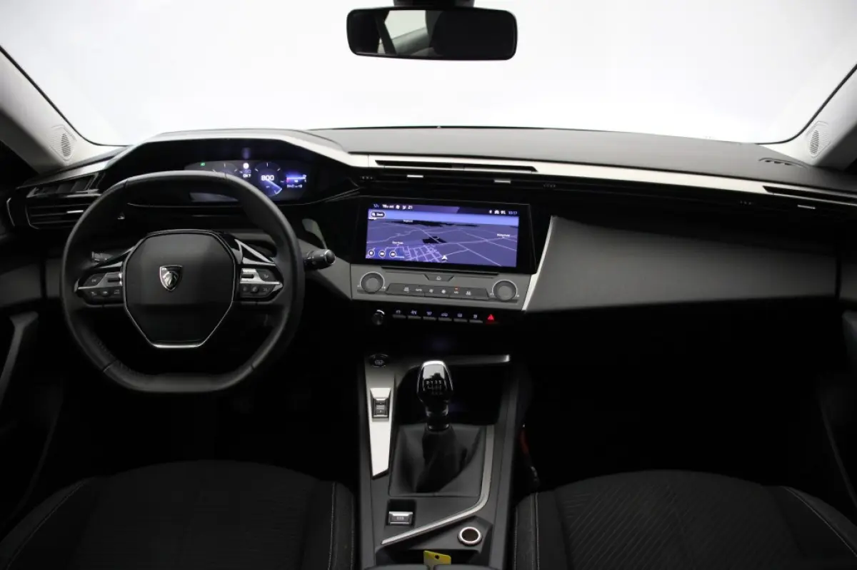 1.2 PureTech Active Pack Business - Digitaal Cockpit, Carplay, Cruise, Trekhaak